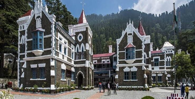 Nainital High court: आउटसोर्स कर्मियों को नहीं हटा सकेगा वन विभाग, कोर्ट ने लगाई रोक, 3 जनवरी को होगी अगली सुनवाई