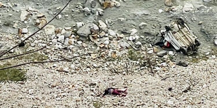 दुःखद : मोरी से देहरादून जा रहा वाहन जमुना पुल में दुर्घटनाग्रस्त, 6 लोगों की मौत