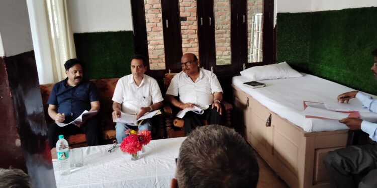 यमनोत्री NH पर प्रस्तावित ओजरी-स्यानाचट्टी टनल का स्थानीय लोग करने लगे हैं विरोध, जानिए क्या है पूरा मामला…