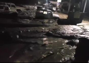 Disaster: यमुनोत्री में बादल फटने से भारी नुकसान, मौके पर पहुंचा जिला प्रशासन