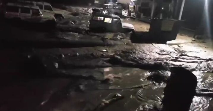 Disaster: यमुनोत्री में बादल फटने से भारी नुकसान, मौके पर पहुंचा जिला प्रशासन