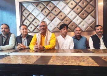 सरकार गिराने के बयान पर पूर्व सीएम त्रिवेंद्र सिंह रावत की तीखी प्रतिक्रिया, विधायकों की चुप्पी पर भी उठाए सवाल, पढ़िए…