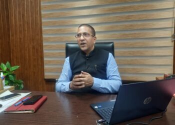 Hostel: प्रदेश के सभी 13 जिलों में बनेंगे कामकाजी महिलाओं के लिए हॉस्टल, सिडकुल एरिया में भी बनाने की तैयारी