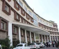 Transfer: प्रदेश में बड़ा प्रशासनिक फेरबदल, सात जिलों में बदले गए DM, 45 अफसरों को किया इधर से उधर।