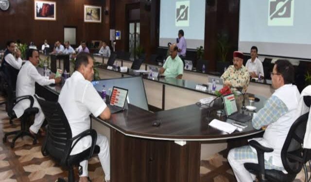 धामी कैबिनेट ने लिए कई अहम निर्णय, मलिन बस्तियों को दी राहत, इतने पद किए सृजित…