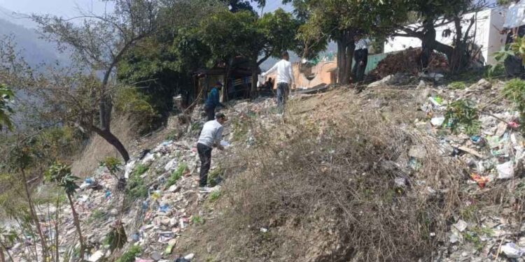 गढ़वाल: नगर पालिका अध्यक्ष की शानदार पहल, हर शनिवार सफाई अभियान