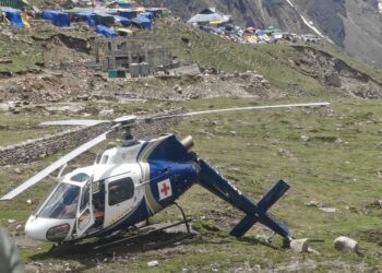 केदारनाथ में एम्स हॉस्पिटल की हेली एंबुलेंस दुर्घटनाग्रस्त, पायलट की सूझबूझ से बची दो डॉक्टरों की जान