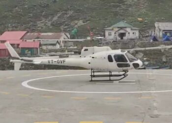 भारत-पाक तनाव के बीच बड़ा फैसला, चारधाम यात्रा के लिए हेलीकॉप्टर सेवाएं की गईं स्थगित