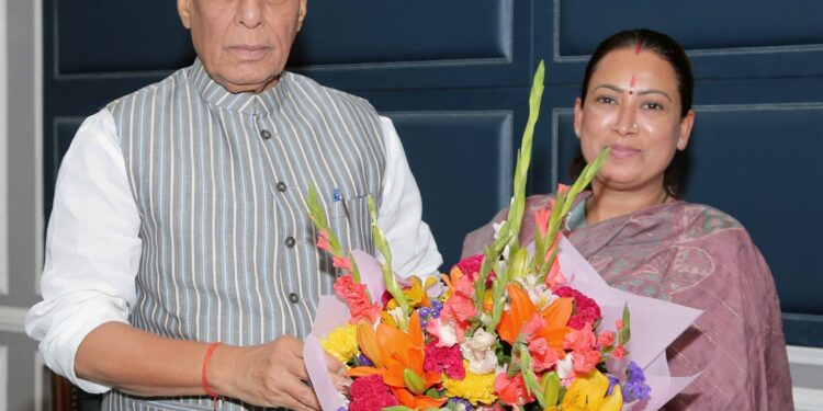 कैबिनेट मंत्री रेखा आर्या ने केंद्रीय रक्षा मंत्री से की शिष्टाचार मुलाकात, ऑपरेशन सिंदूर की सफलता पर दी शुभकामनाएं…