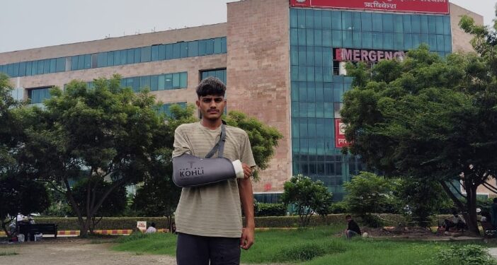 उत्तरकाशी के आशुतोष राणा ने पेश की मानवता की मिसाल, मुख्यमंत्री कोश में भेंट की गुल्लक…