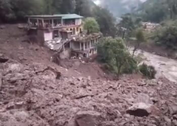 चमोली से बड़ी खबर, अतिवृष्टि ने डाया कहर, 10 लोग लापता